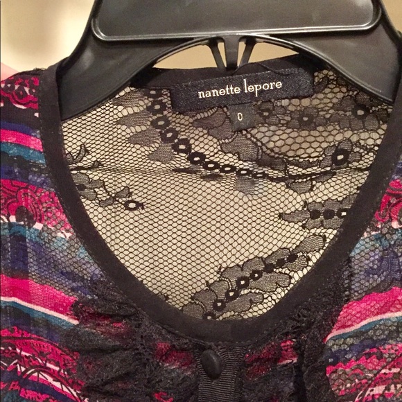 Nanette Lepore Print and Lace Blouse size 0 - Picture 4 of 4